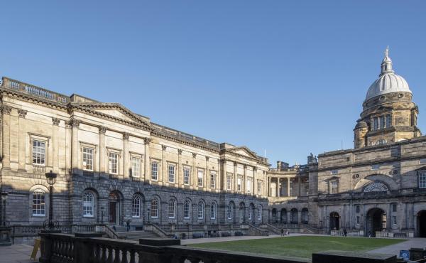 edinburgh-old-college-quad